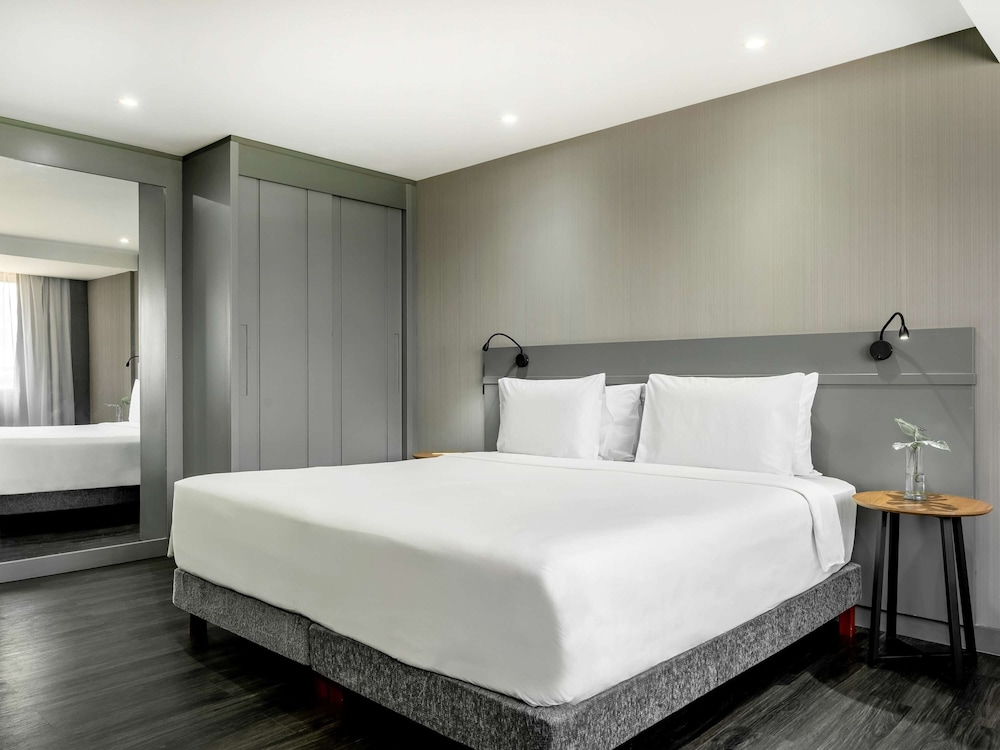 Superior Room, 1 Queen Bed - Photo 10