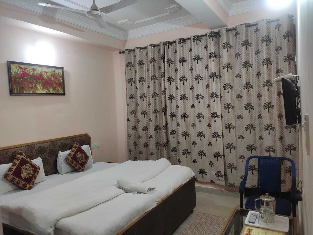 Deluxe Room - Photo 3