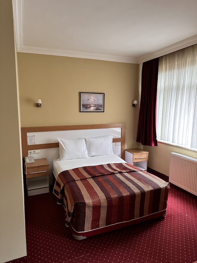 Standard Double Room photo 2
