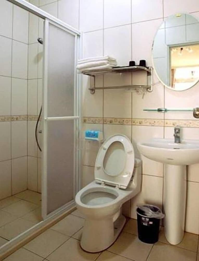 Standard Triple Room, 3 Twin Beds photo 2