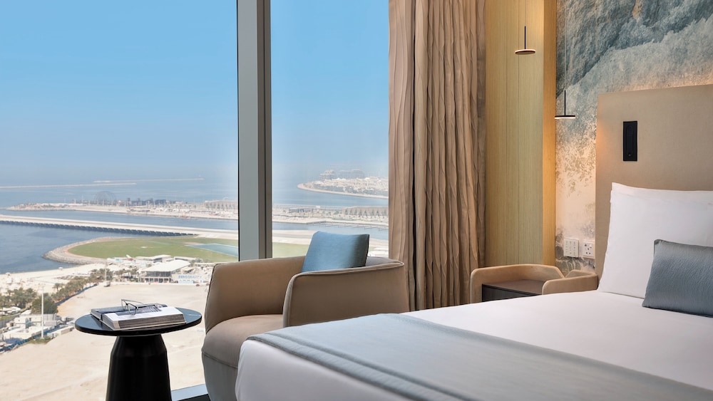 Deluxe Room, 1 King Bed