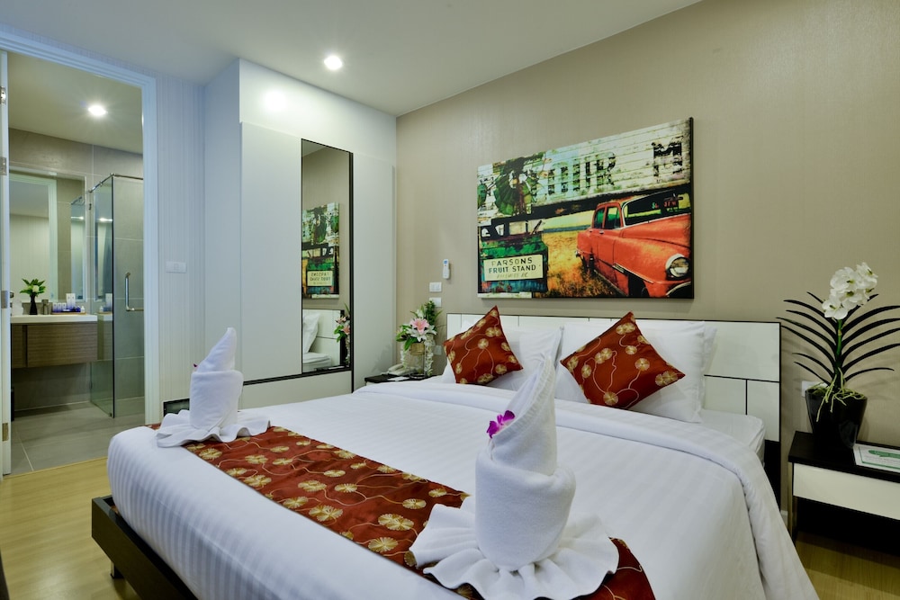 Deluxe Studio, 1 Bedroom, Kitchen, City View photo 1