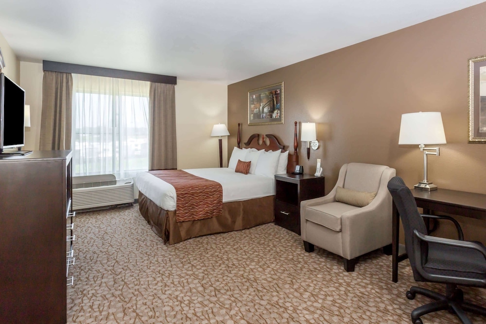 Standard Room, 1 King Bed - Photo 1