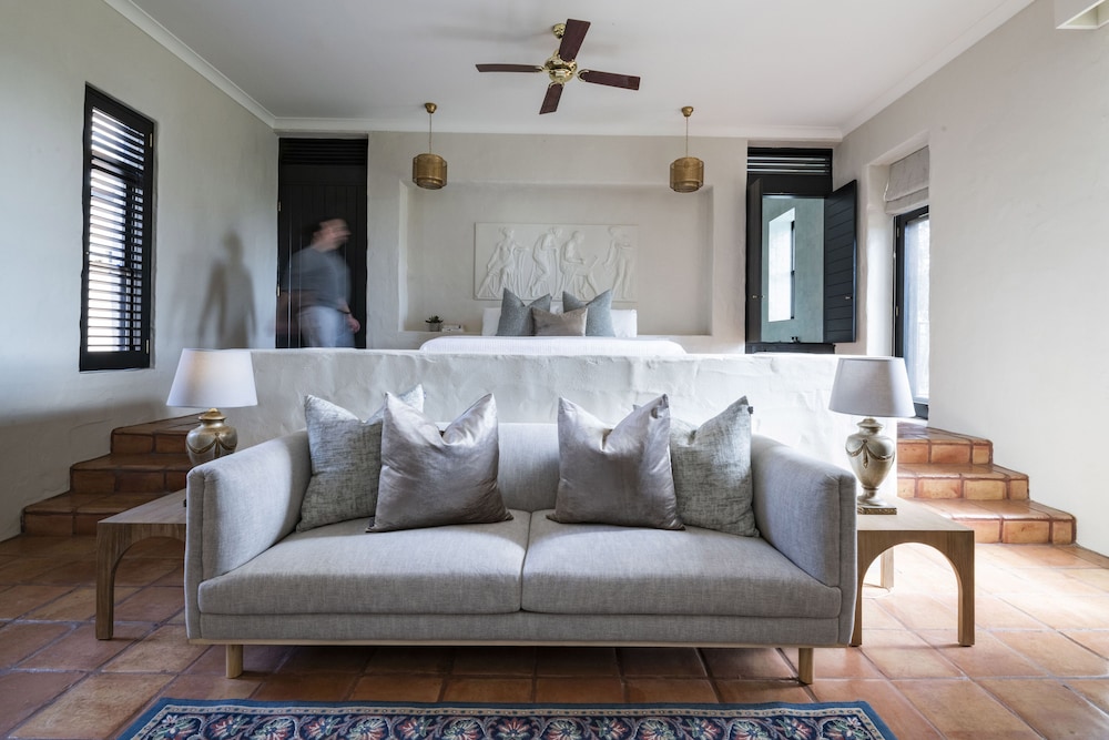 Estate Suite