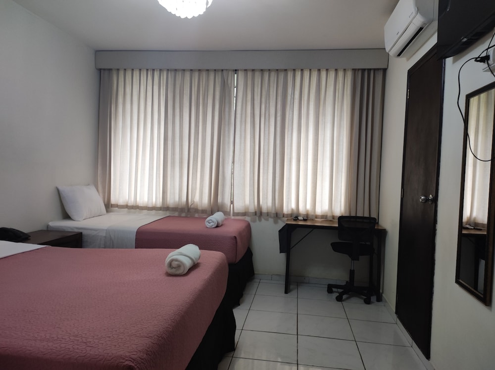 Deluxe Double Room photo 3