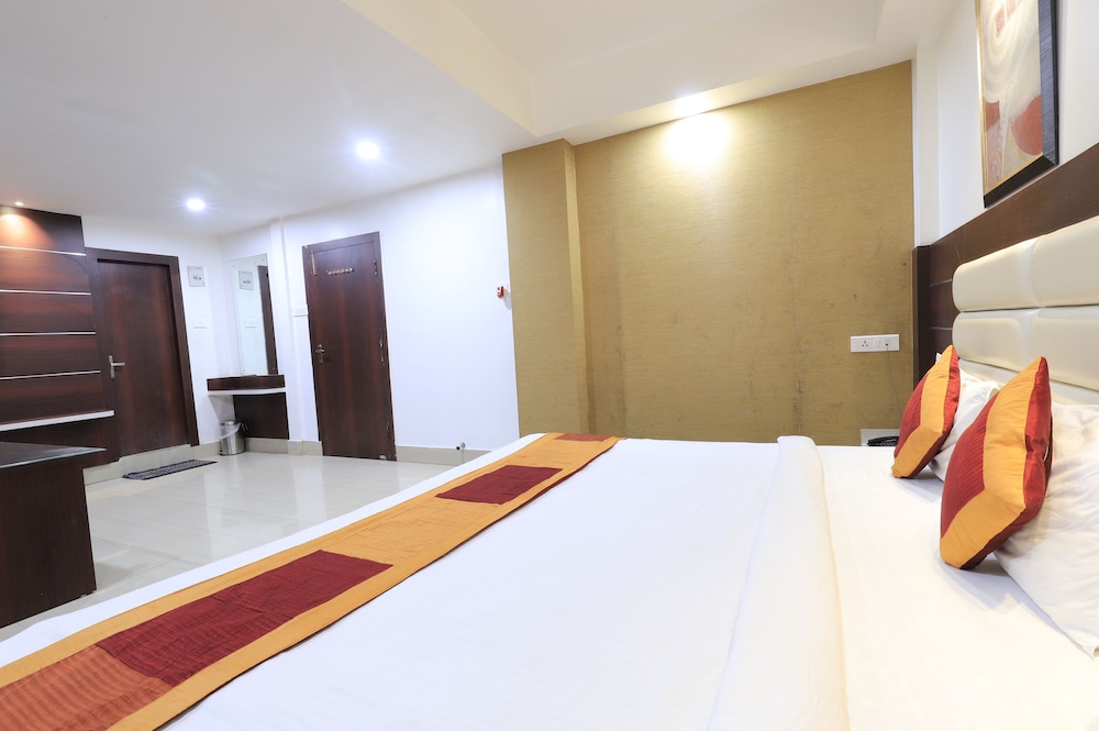 Deluxe Room - Photo 1