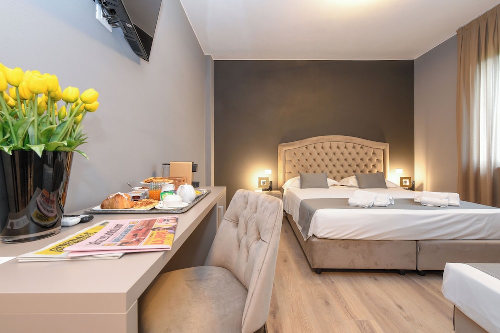 Superior Double Room - Photo 3