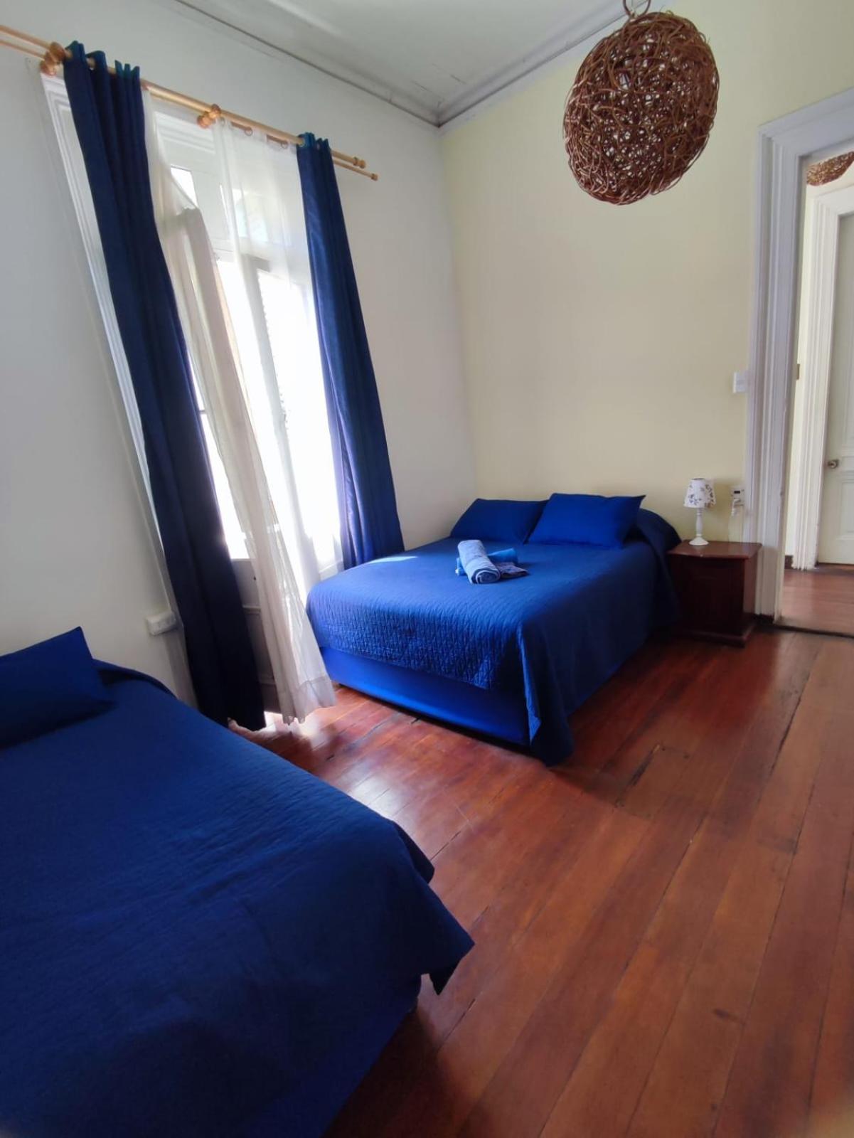 Family Room with Private Bathroom photo 2