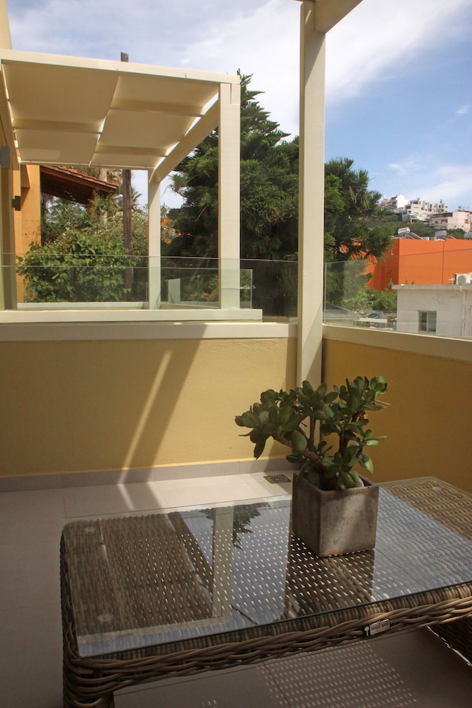 Standard Studio, Garden View photo 2