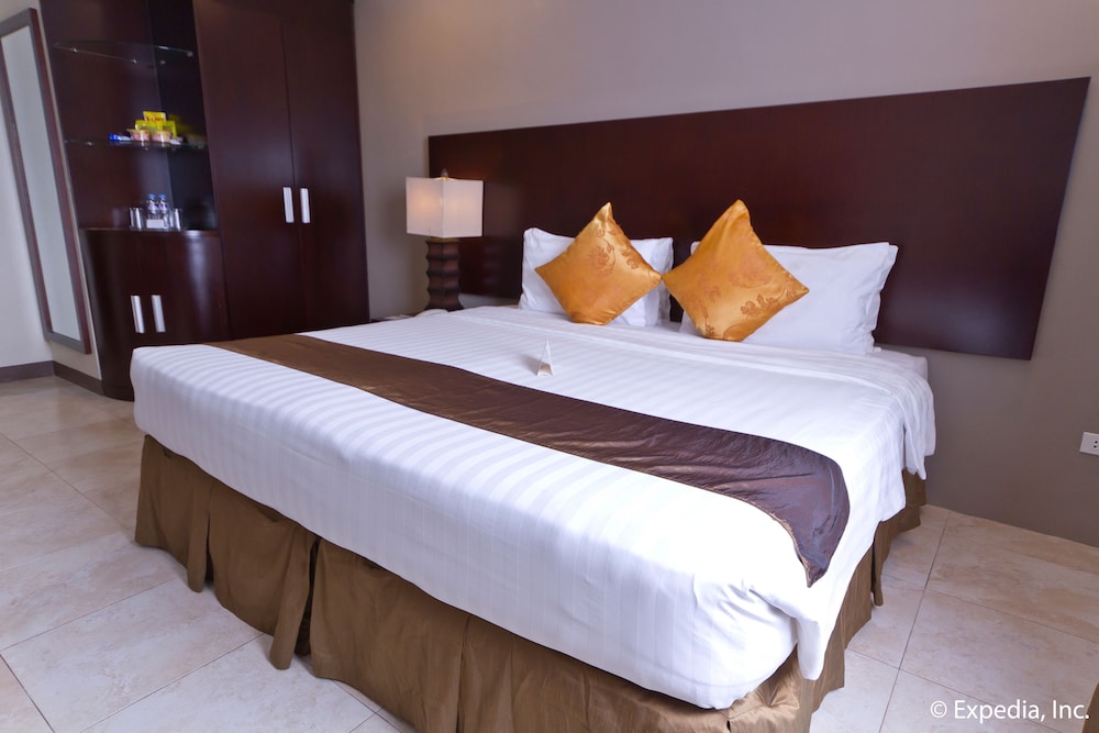 Deluxe Suite - Photo 5