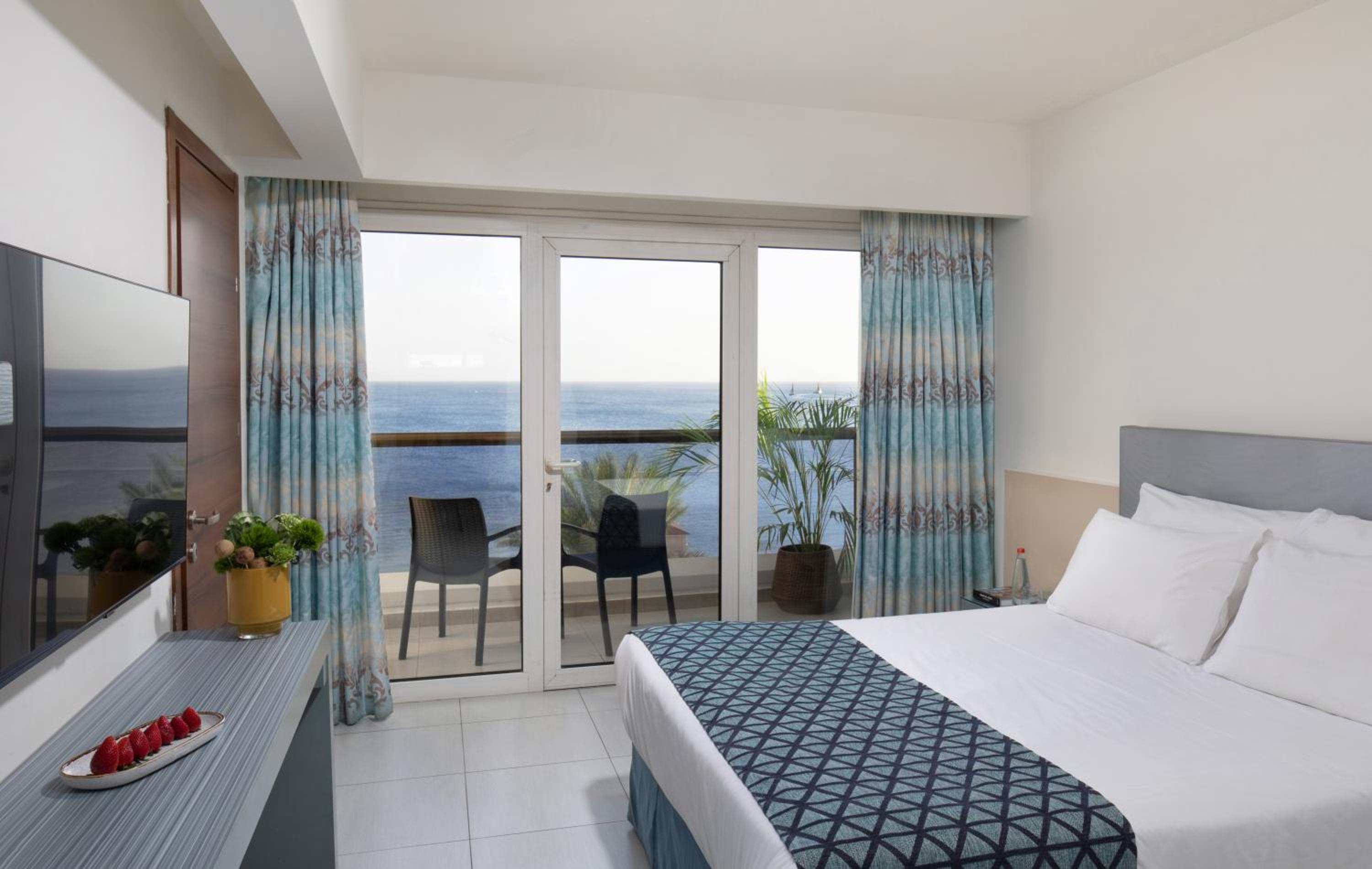 Standard Room with Sea View photo 3