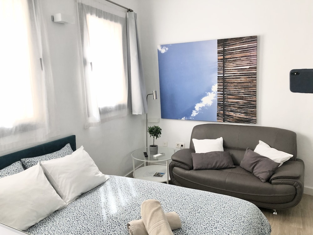 Basic Studio, Ensuite, City View (Picacho Bajo)