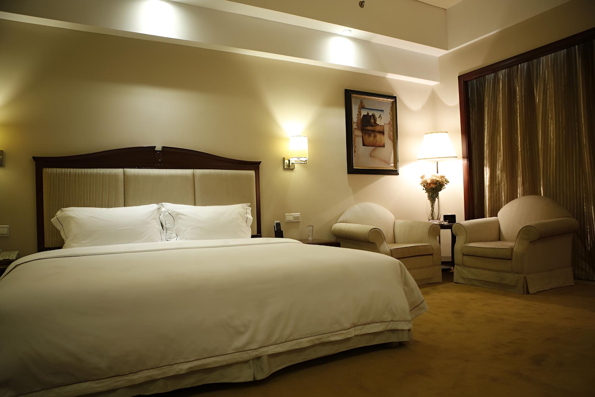 Executive Room, 1 King Bed photo 1