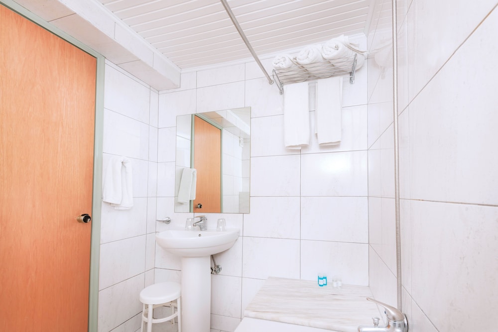 Twin Room, Harbor View - Photo 4