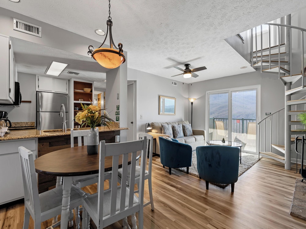 Condo, Multiple Beds, Pool Access, Mountain View (#C305 - No Pets) photo 1