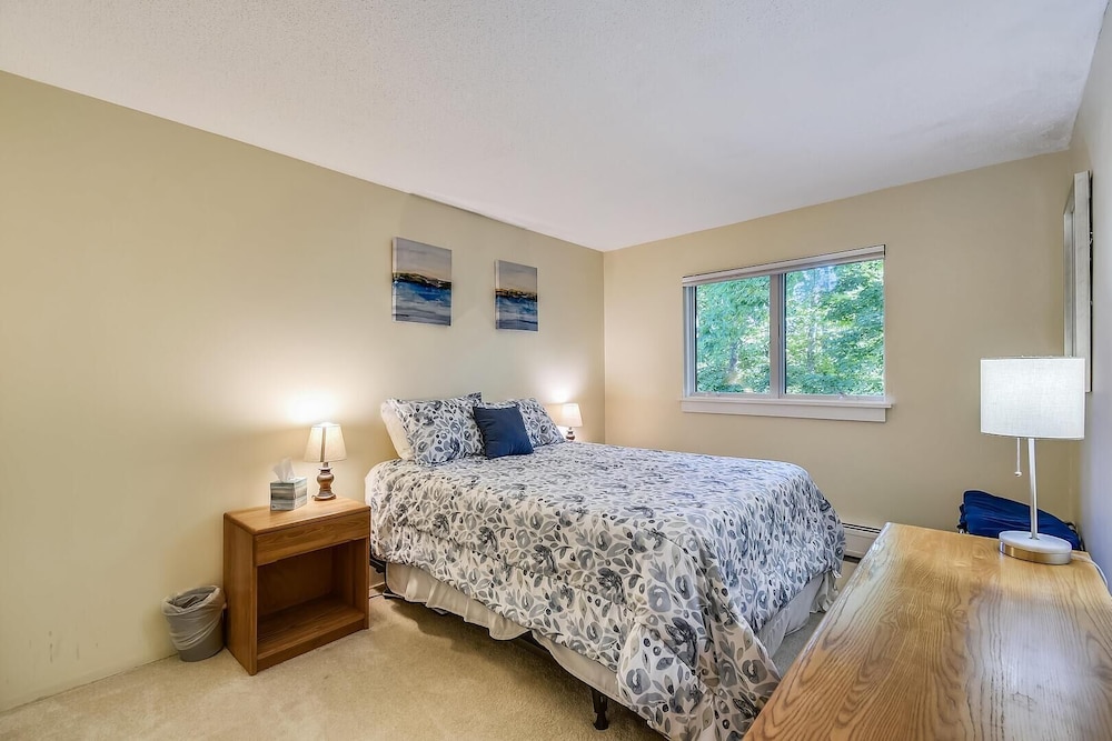 Condo, 2 Queen Beds (Woods Village 37) photo 1