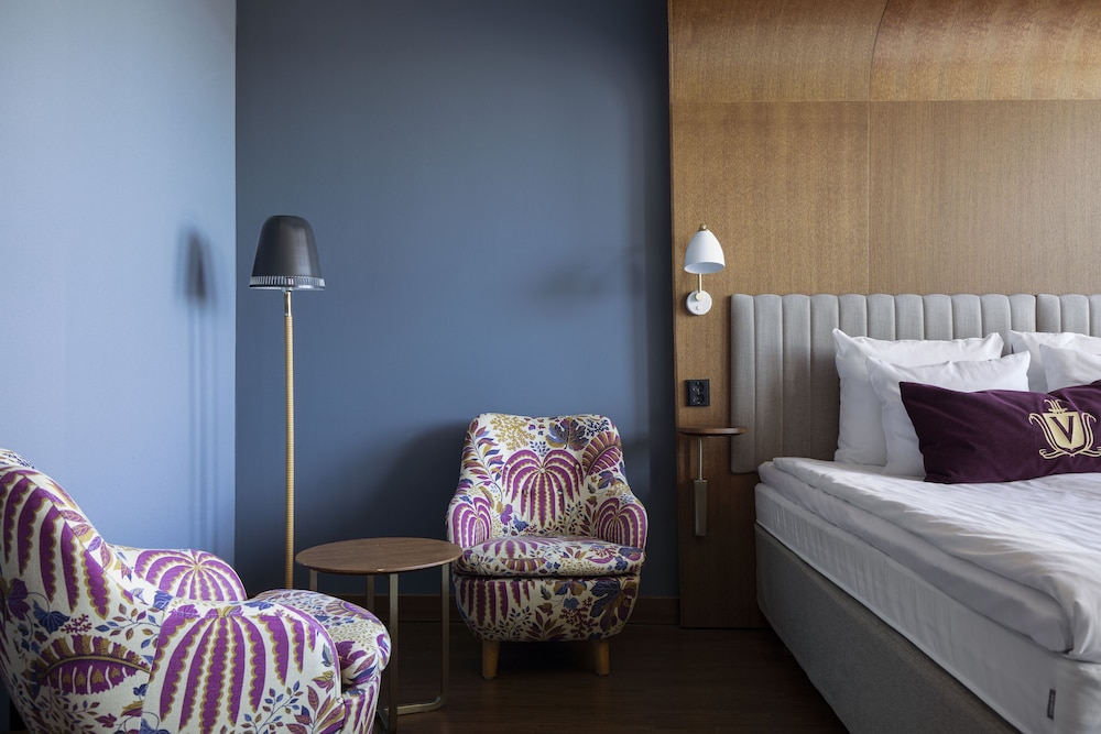 Superior Room, 1 King Bed (extra bed possibility) - Photo 3