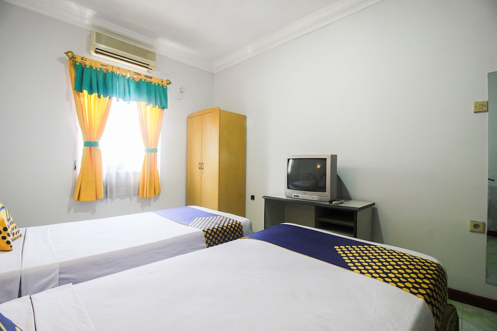 Basic Twin Room photo 3