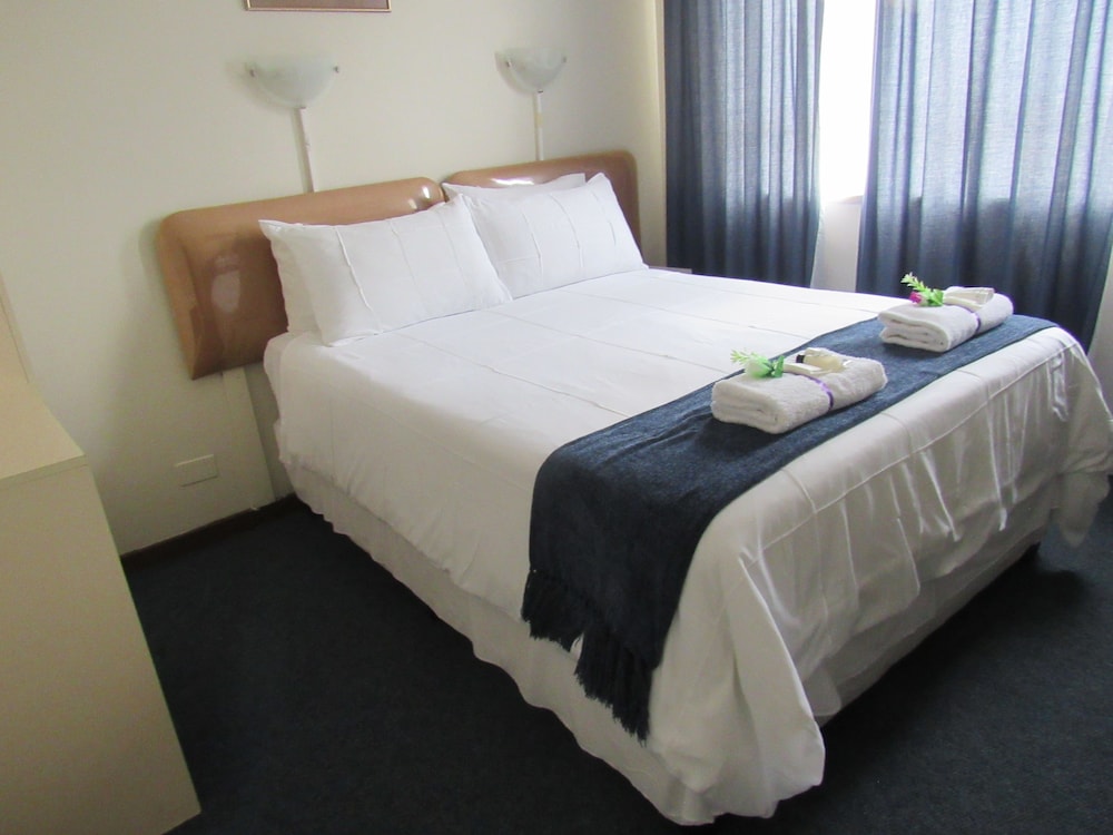 Basic Twin Room, 2 Twin Beds, Non Smoking photo 2