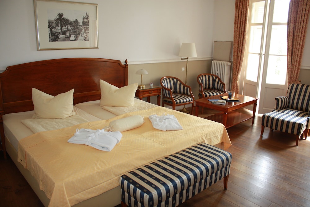 Deluxe Double Room photo 3