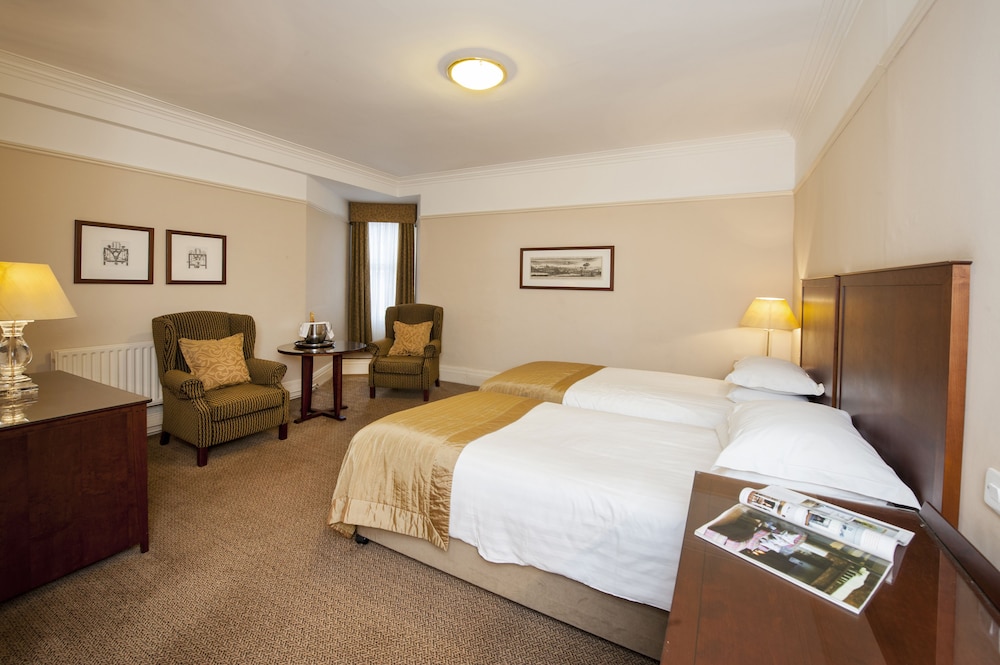 Standard Room, 2 Twin Beds - Photo 1