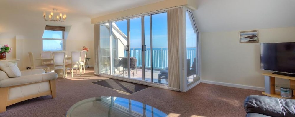 Premium Double or Twin Room photo 1