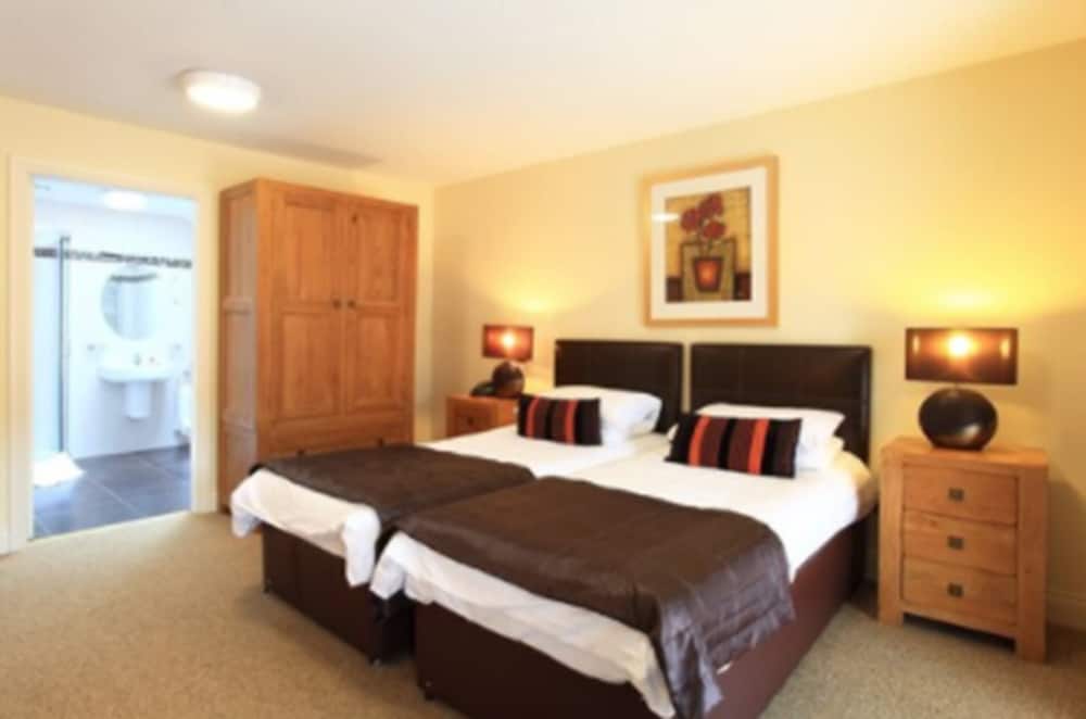 Twin Room - Photo 5