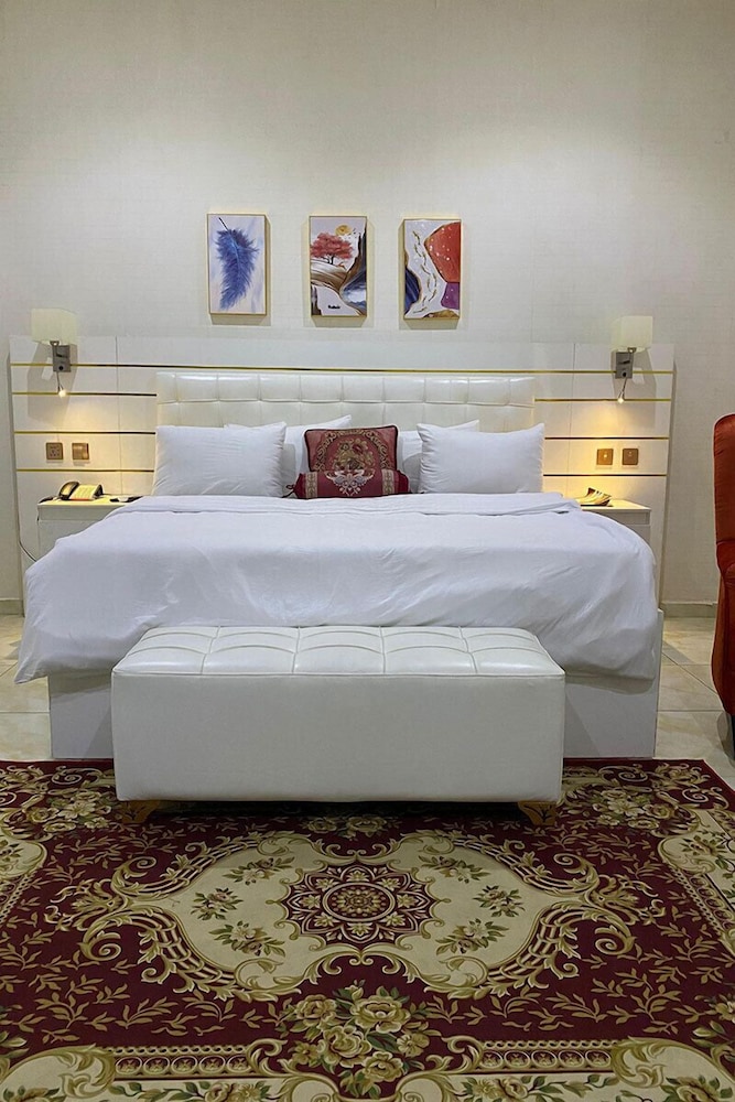 Deluxe Room, City View photo 2