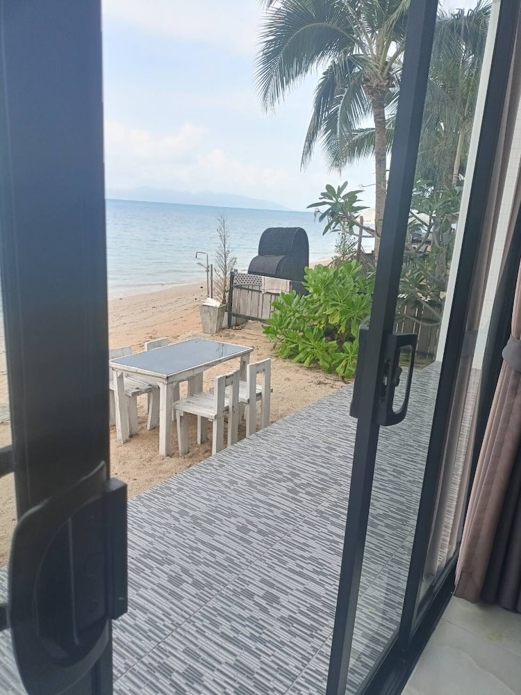 Family Villa, Kitchen, Beachfront - Photo 16