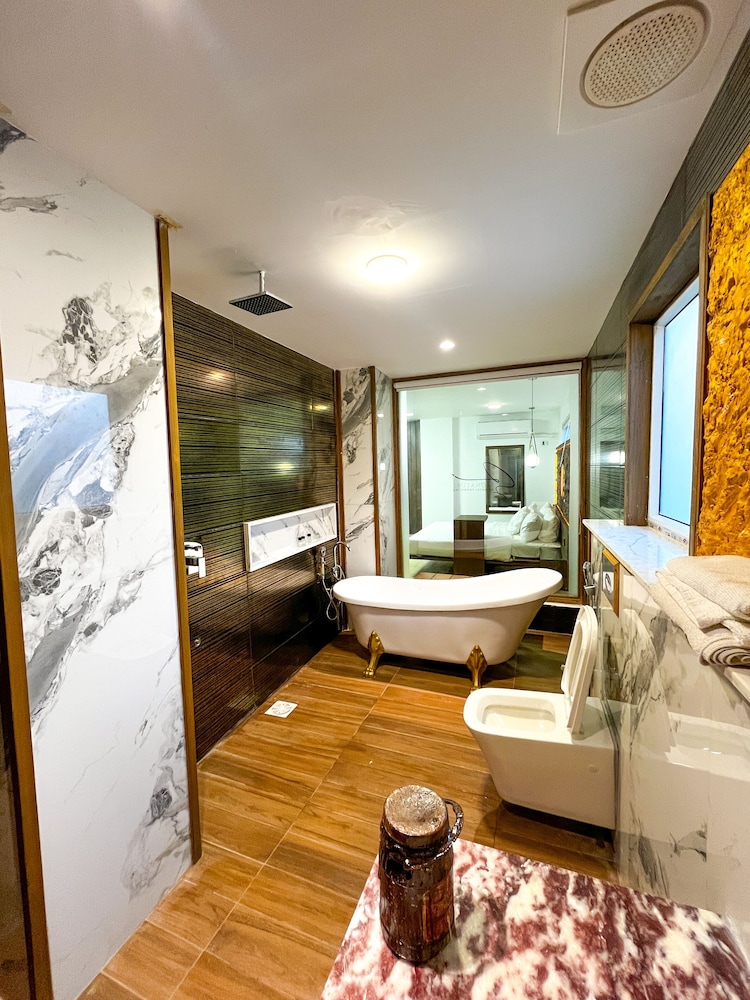 Signature Room photo 2