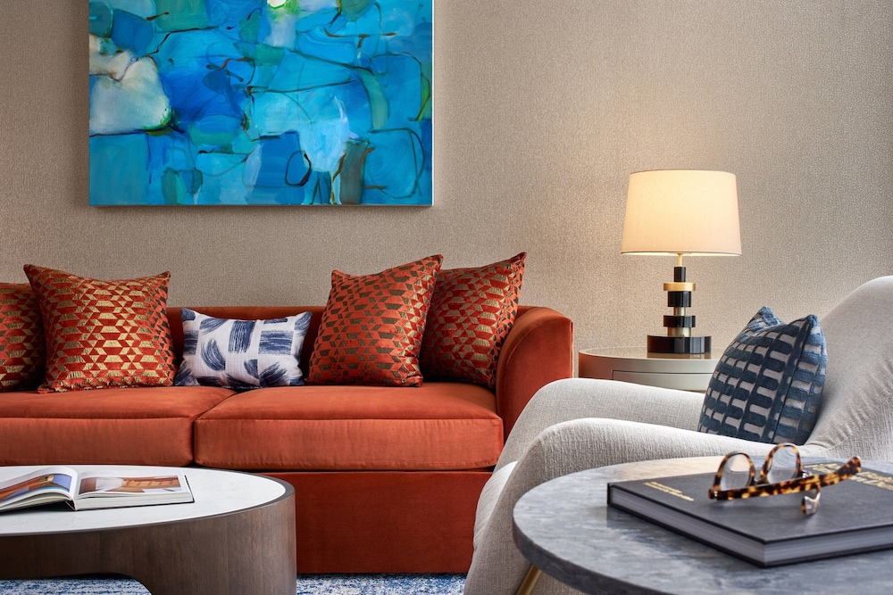 Suite, 1 Bedroom - Photo 3