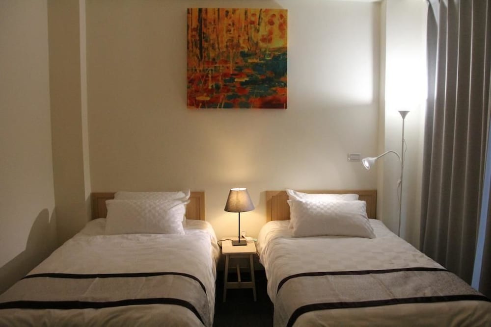 Standard Twin Room photo 2