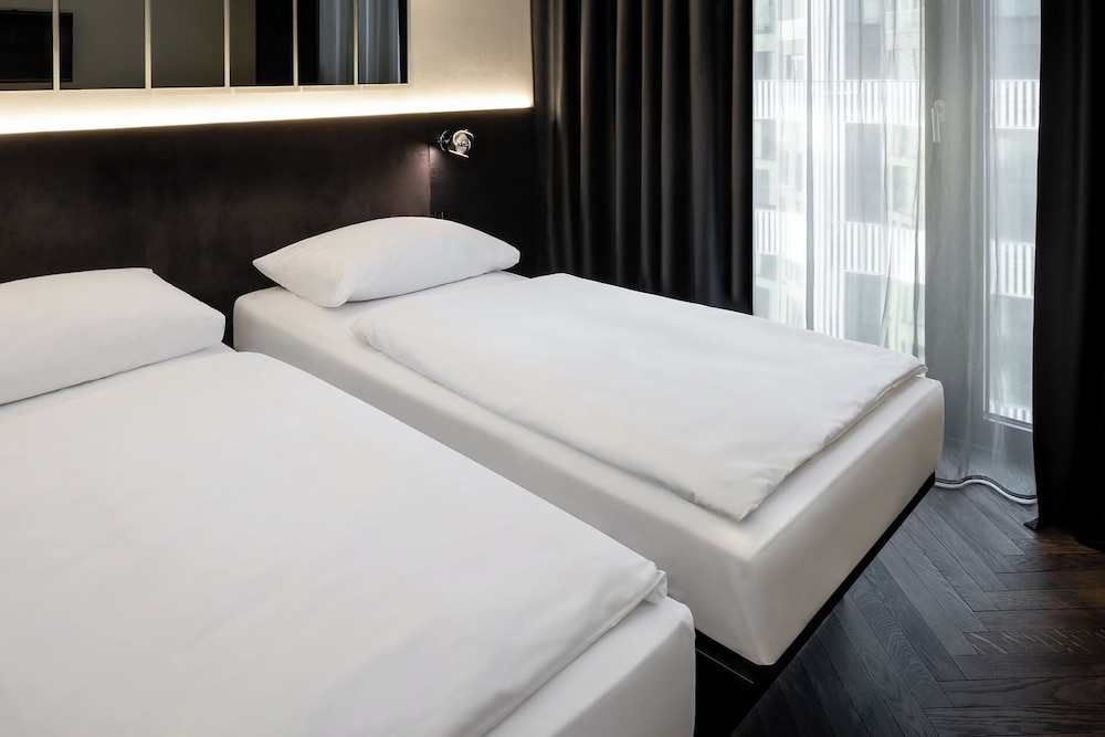 Standard Double or Twin Room, 1 Bedroom - Photo 2