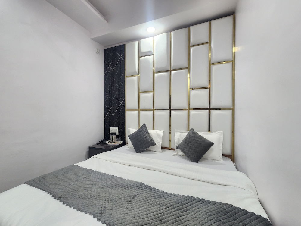 Deluxe Single Room, Balcony, City View