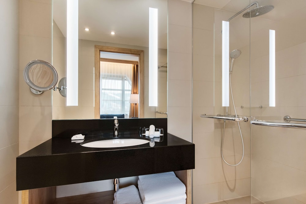 Suite - Photo 2