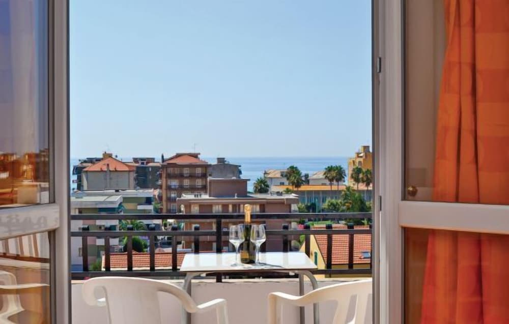 Superior Apartment photo 2
