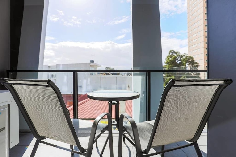 Deluxe Apartment, City View photo 3