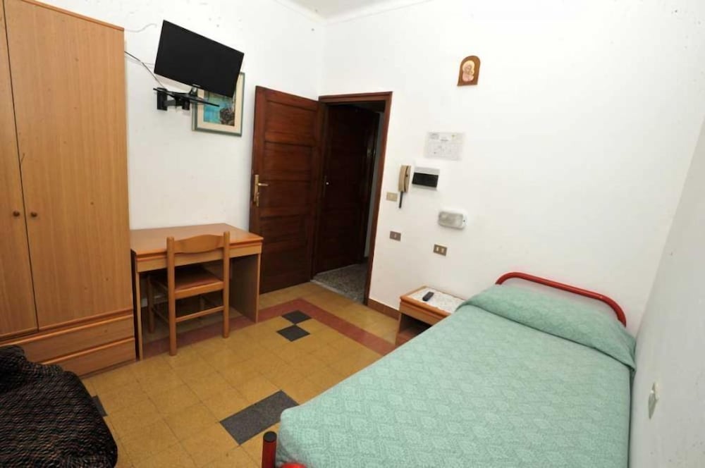 Single Room, 1 Twin Bed, Non Smoking photo 3