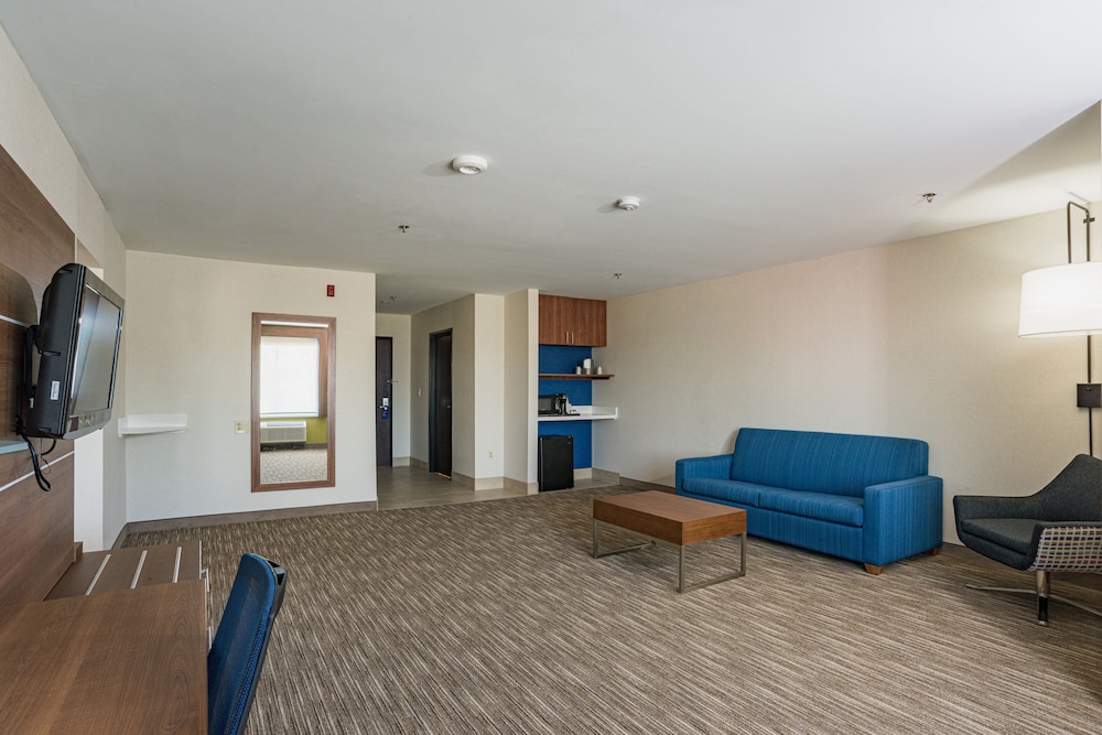 Suite, 2 Queen Beds - Photo 1