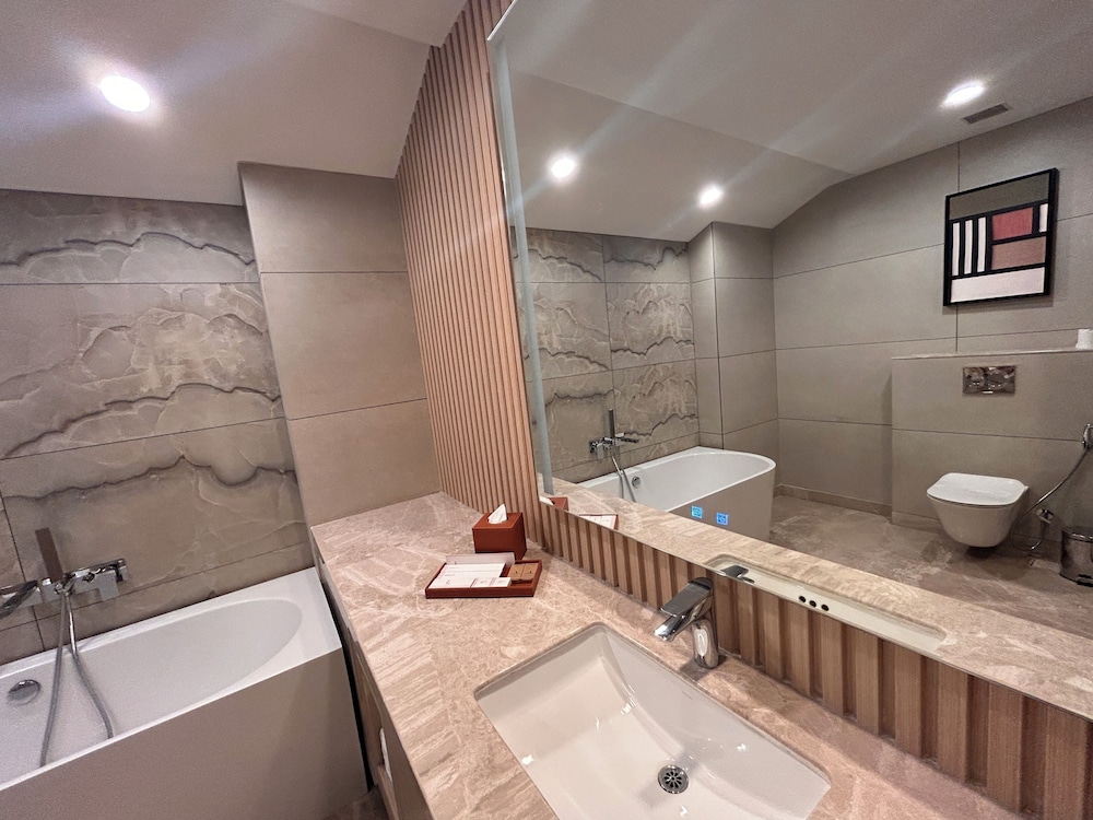 Executive Suite photo 2