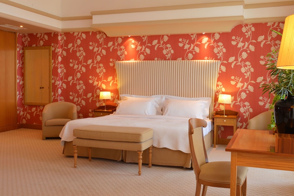 Panoramic Suite - Photo 2