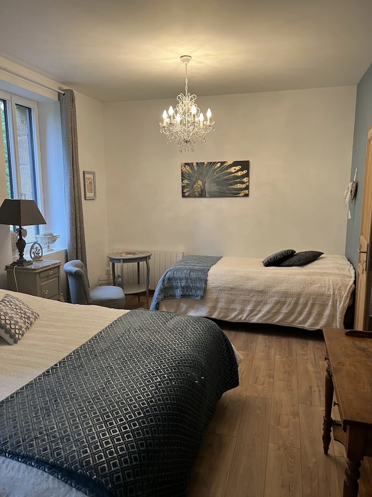 Classic Triple Room - Photo 1