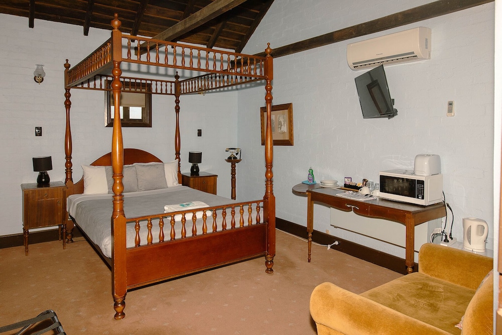 Traditional Room