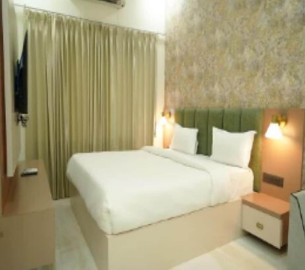 Deluxe Double Room, Garden View photo 3