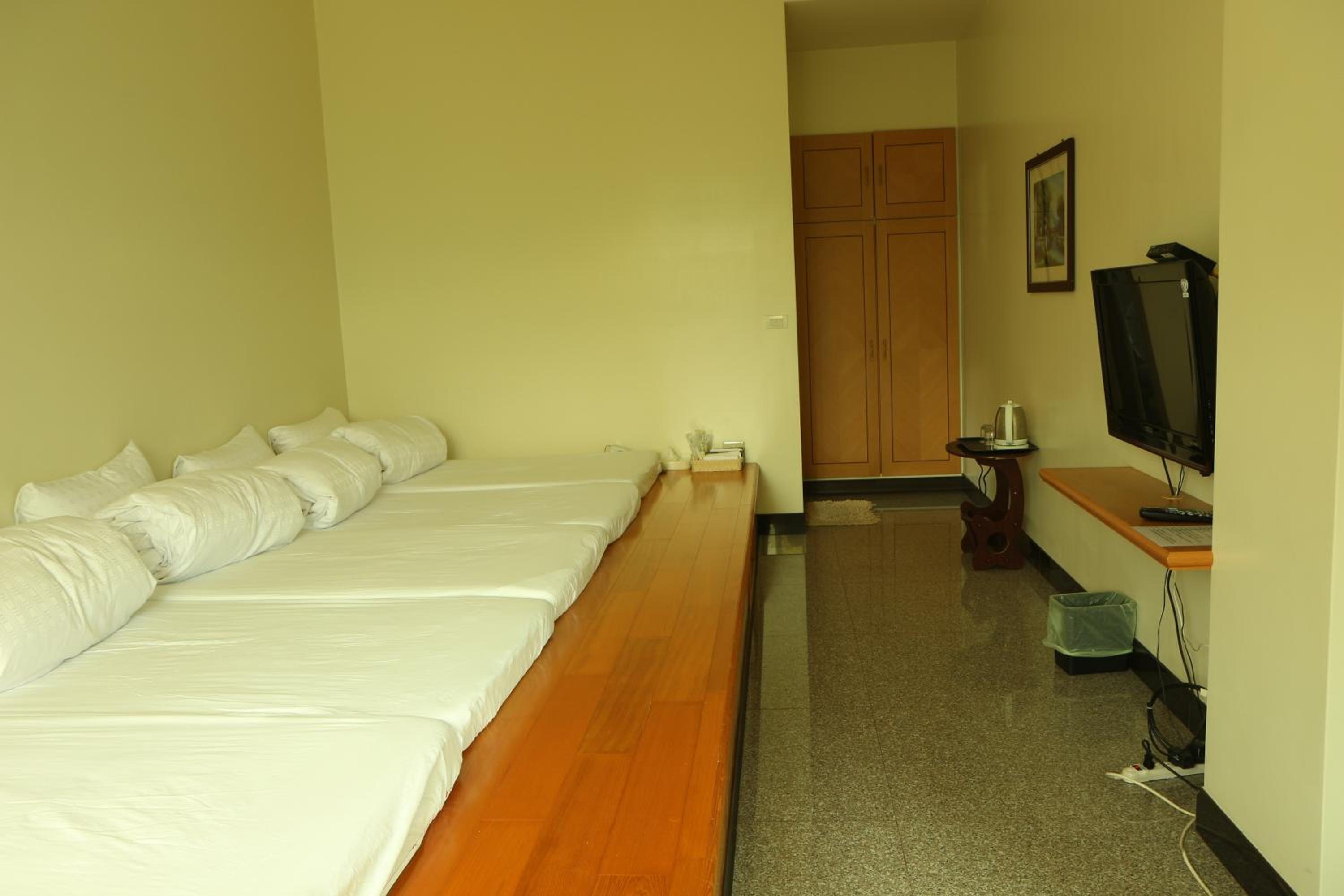 Japanese-Style Room (6 Adults) photo 3