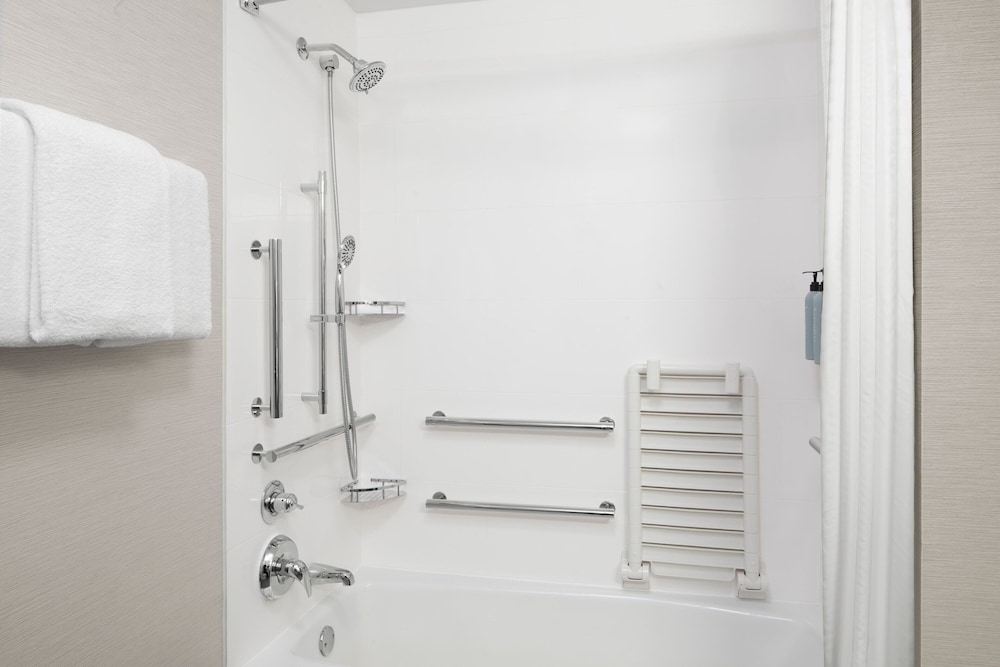 Suite, 2 Double Beds - Photo 4