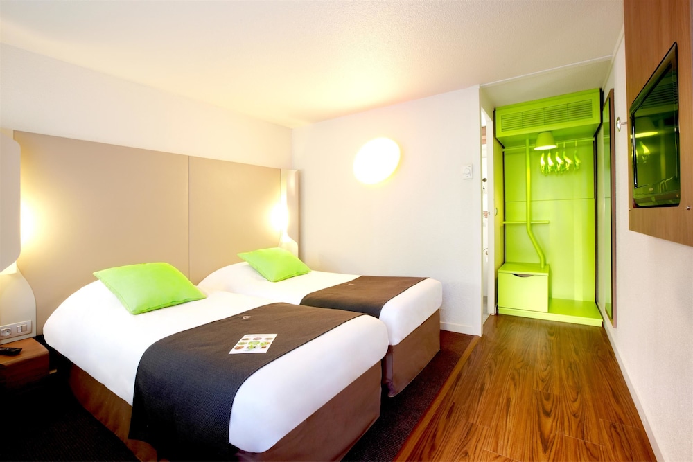 Standard Room, 2 Twin Beds - Photo 2