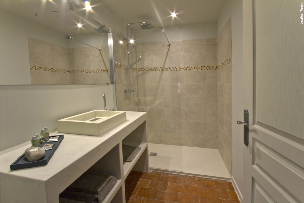 Luxury Room (Cigale) photo 2