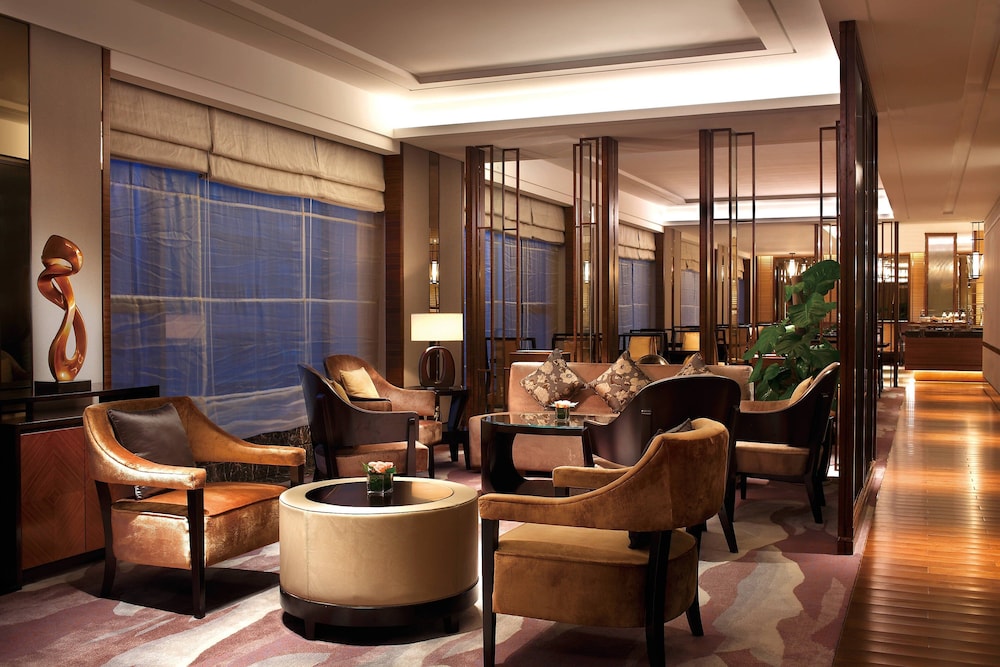 Club Room, 1 King Bed
