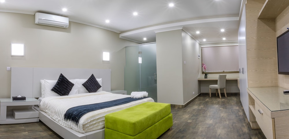 Suite photo 1